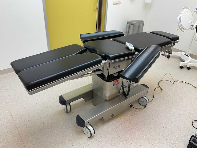 Heijneman medical opt30 operatietafel - afbeelding 19 van  24