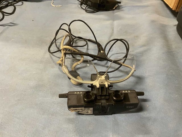 Heine sigma 150 binoculaire oftalmoscoop - afbeelding 3 van  4