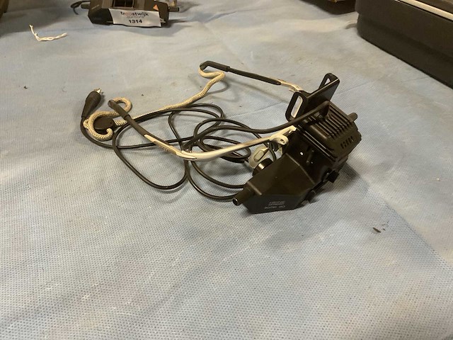 Heine sigma 150 binoculaire oftalmoscoop - afbeelding 1 van  3