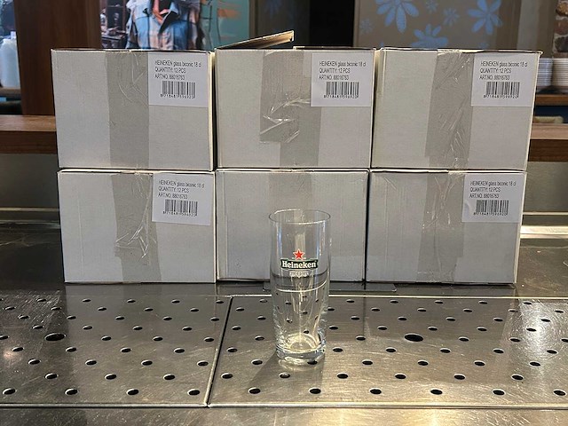 Heineken - fluitje - doos bierglazen 0,18l (12pcs) (6x) - afbeelding 1 van  3