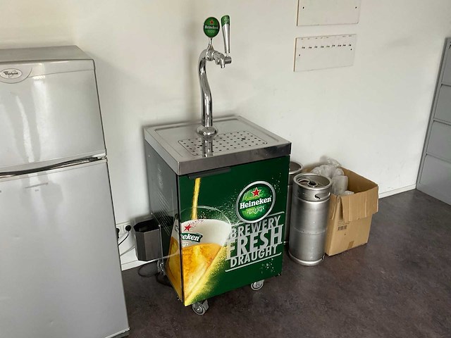 Heineken mobiele tapinstallatie - afbeelding 2 van  2