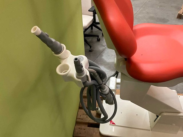 Heka dental unicline tandartsstoel - afbeelding 5 van  8
