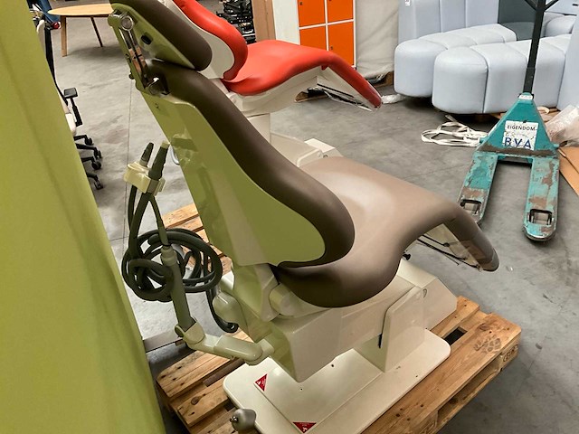 Heka dental unicline tandartsstoel - afbeelding 4 van  9