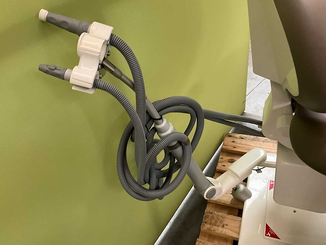 Heka dental unicline tandartsstoel - afbeelding 6 van  9