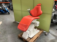 Heka dental unicline tandartsstoel - afbeelding 1 van  8