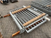 Hekwerk met poorten - afbeelding 10 van  15