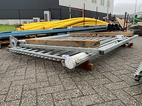 Hekwerk met poorten - afbeelding 12 van  15