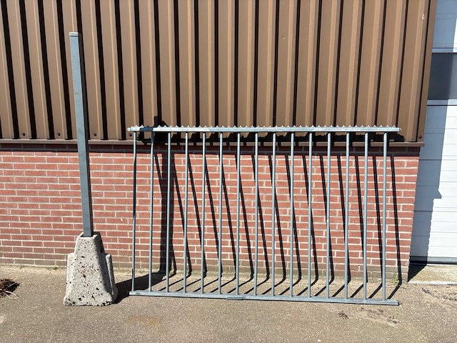 Hekwerk met staanders (35x) - afbeelding 3 van  10