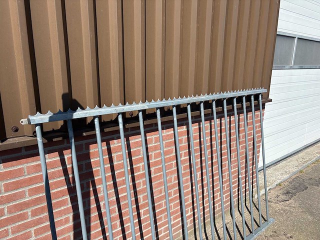 Hekwerk met staanders (35x) - afbeelding 7 van  8