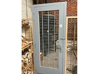 Hekwerk rond de houtkachel - afbeelding 5 van  5