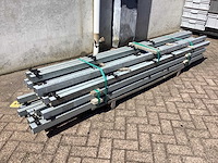Hekwerkpalen 2,6 meter (23x) div - afbeelding 1 van  9