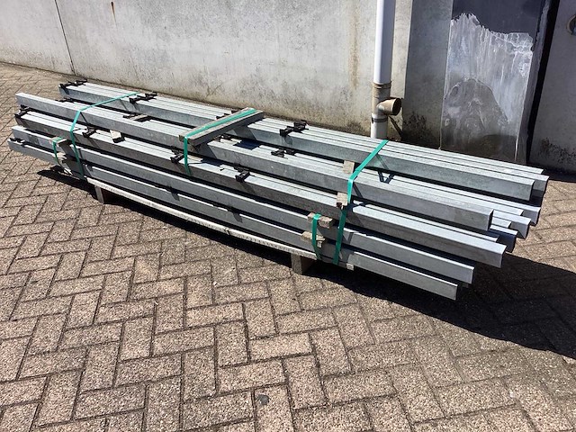 Hekwerkpalen 2,6 meter (23x) div - afbeelding 3 van  9