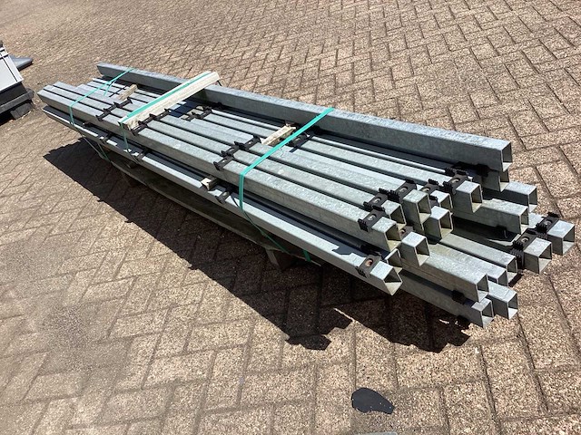 Hekwerkpalen 2,6 meter (23x) div - afbeelding 6 van  9