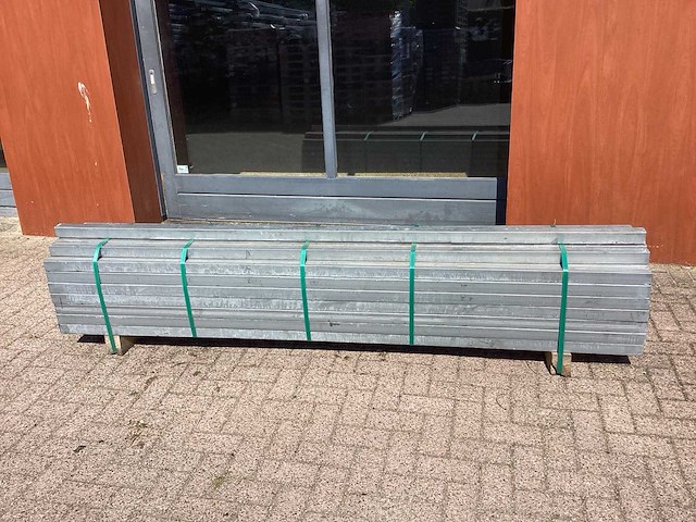 Hekwerpalen gegalvaniseerd 2,50 meter (70x) - afbeelding 2 van  7
