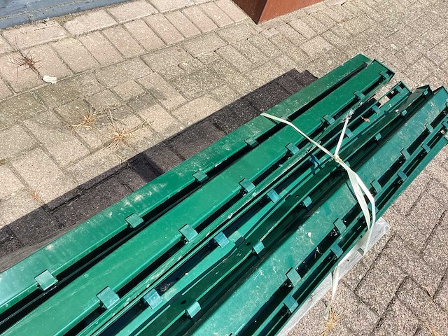 Hekwerpalen groen (15x) - afbeelding 8 van  9