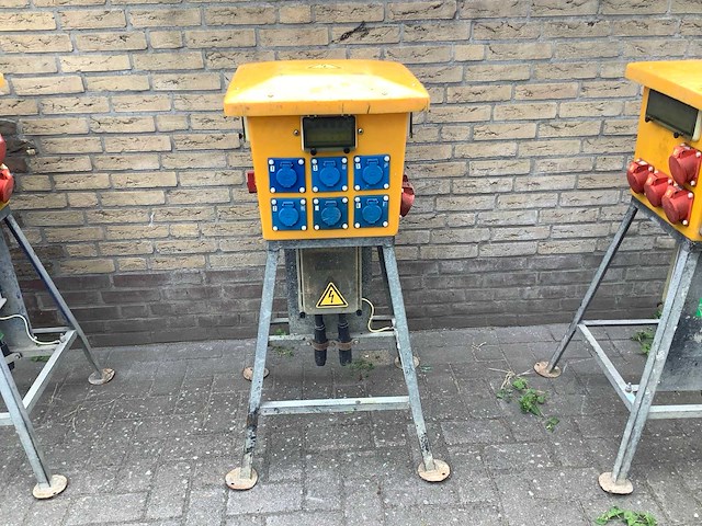 Helaf 32amp bouwstroomaansluitkast - afbeelding 2 van  4