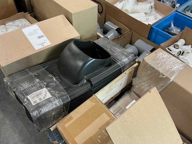 Hele grote partij installatiematerialen - afbeelding 28 van  38