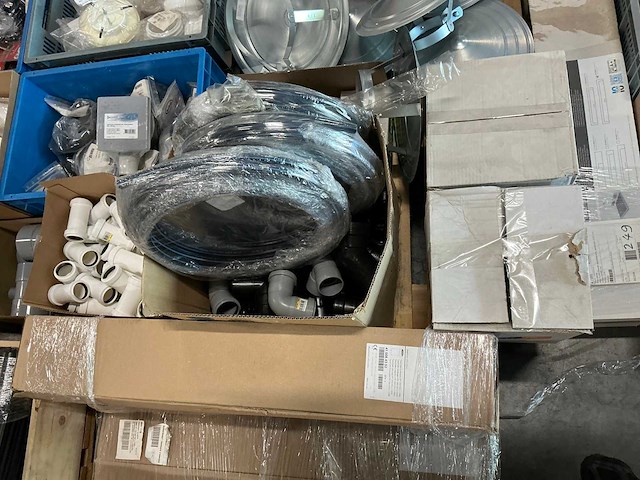 Hele grote partij installatiematerialen - afbeelding 38 van  38
