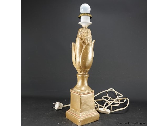 Hele lelijke gipsen lampvoet met mais - afbeelding 2 van  5