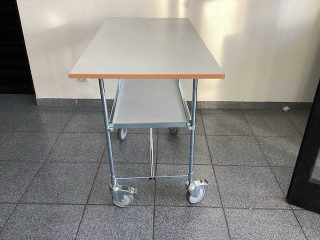 Helgenyberg ab verrijdbare eiken tafel - afbeelding 3 van  7