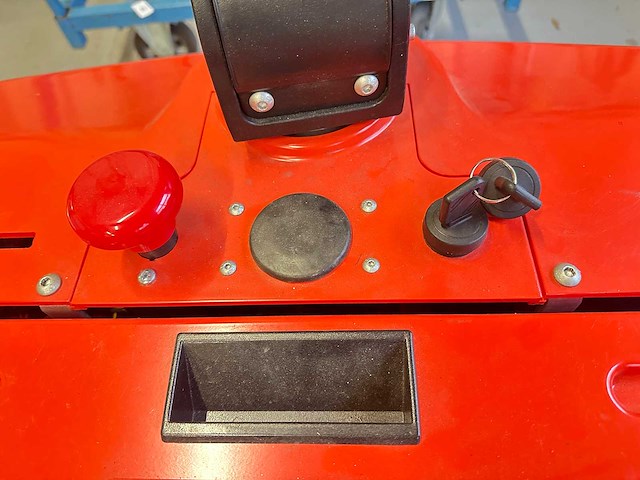 Heli - 2023 - ac16 - stapelaar - afbeelding 14 van  17