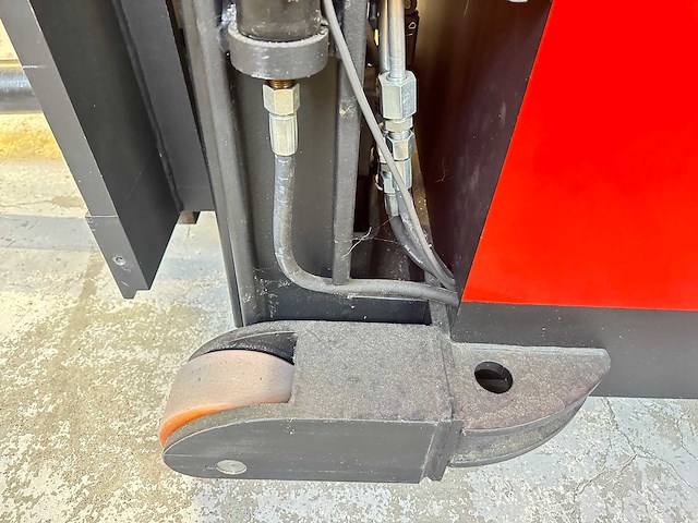 Heli - 2023 - ac16 - stapelaar - afbeelding 16 van  17