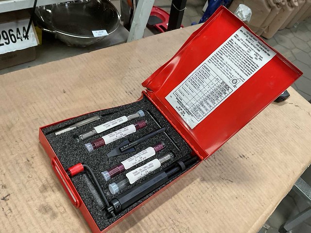 Helicoil unc insert thread repair kit - afbeelding 1 van  3