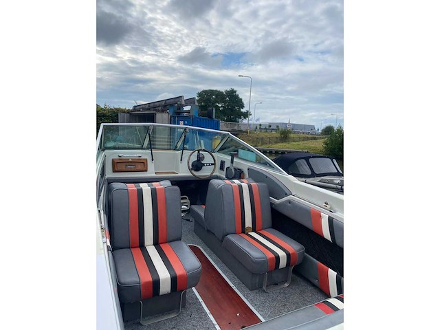 Hellwig v470 marathon speedboot - afbeelding 11 van  13