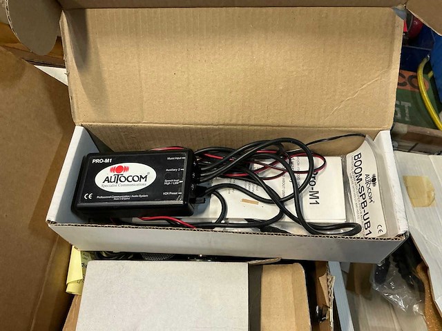 Helm en overige audio communicatie apparatuur - afbeelding 7 van  7