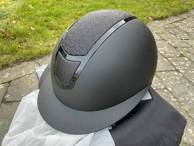 Helm l 59-61 ruiter paarden - afbeelding 1 van  5