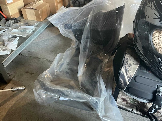 Helm met koffer, kappen atv - afbeelding 10 van  12