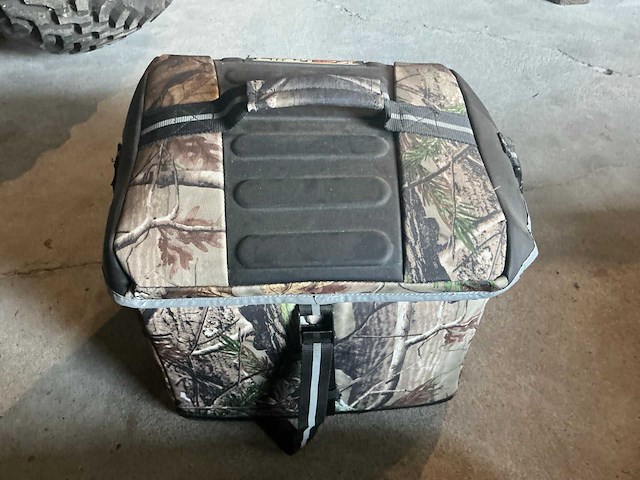 Helm met koffer, kappen atv - afbeelding 7 van  12