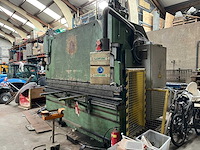 Helmut lotze 323 – 2000 kn - hydraulische cnc kantbank - afbeelding 7 van  14