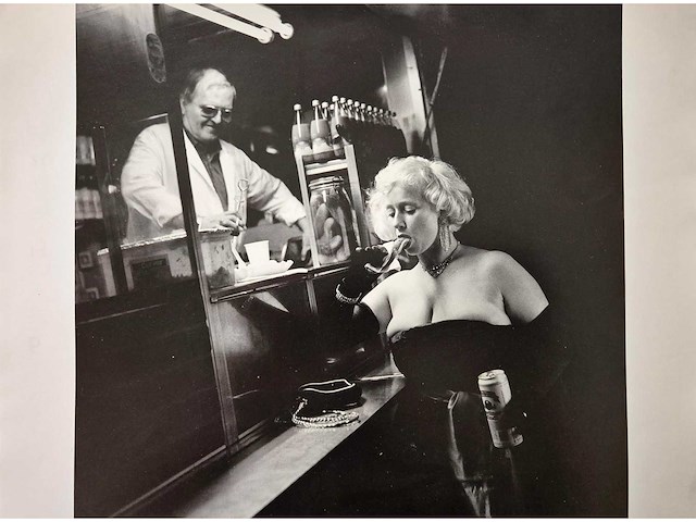 Helmut newton - afbeelding 1 van  2