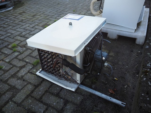 Helpman - afbeelding 3 van  9