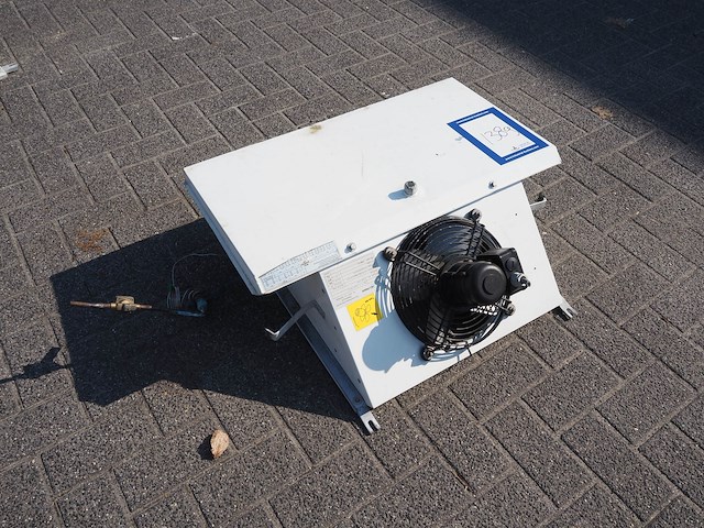 Helpman - afbeelding 1 van  7