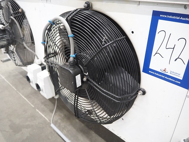 Helpman - afbeelding 9 van  12