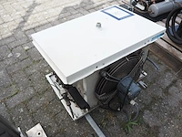 Helpman - afbeelding 3 van  8
