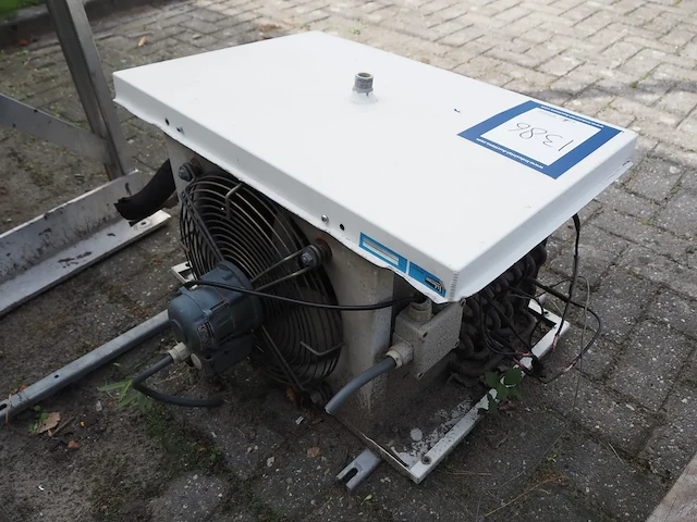 Helpman - afbeelding 4 van  8
