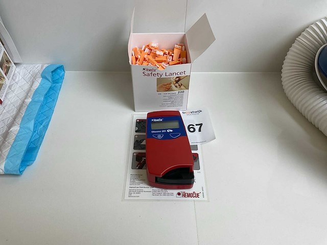 Hemocue 201 rt glucosemeter - afbeelding 1 van  4
