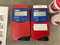 Hemocue hb201+ hemoglobine analyse apparaat (2x) - afbeelding 2 van  4