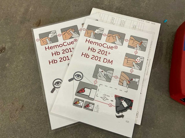 Hemocue hb201+ hemoglobine analyse apparaat (2x) - afbeelding 3 van  4