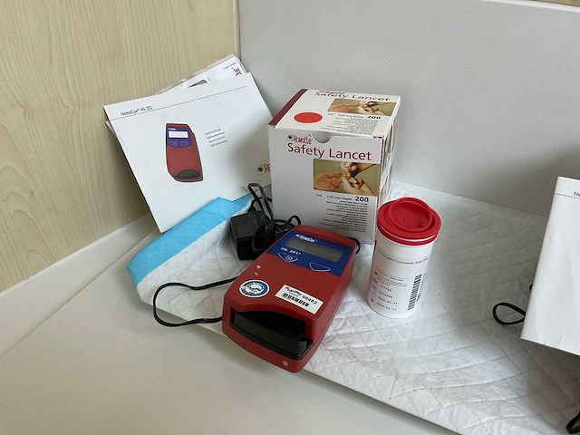 Hemocue hb201+ hemoglobinemeter - afbeelding 1 van  5