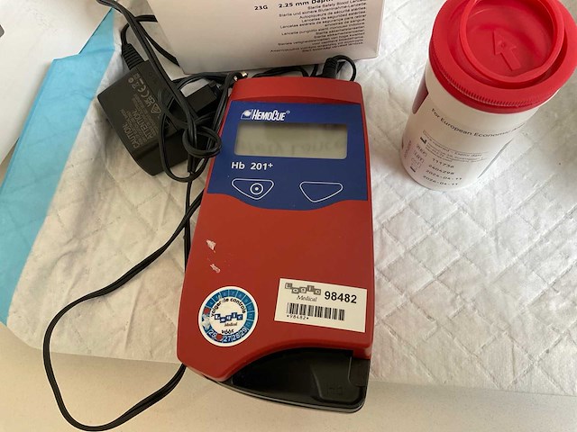 Hemocue hb201+ hemoglobinemeter - afbeelding 3 van  5