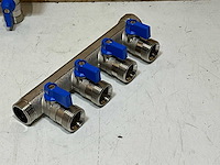 Henco verdeler 1" met 4 uitgangen euroconus incl. kogelkranen blauw (2x) - afbeelding 1 van  3