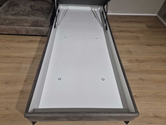 Henders en hazel - napels - hoekbank - afbeelding 10 van  10