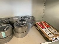 Henderson, axa diverse materialen - afbeelding 4 van  6