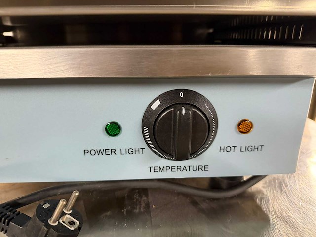 Hendi - grill - salamander - afbeelding 3 van  3