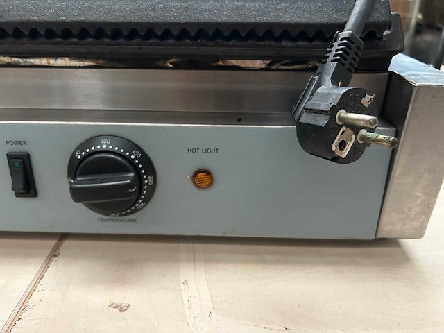 Hendi - professionele contactgrill - afbeelding 2 van  3