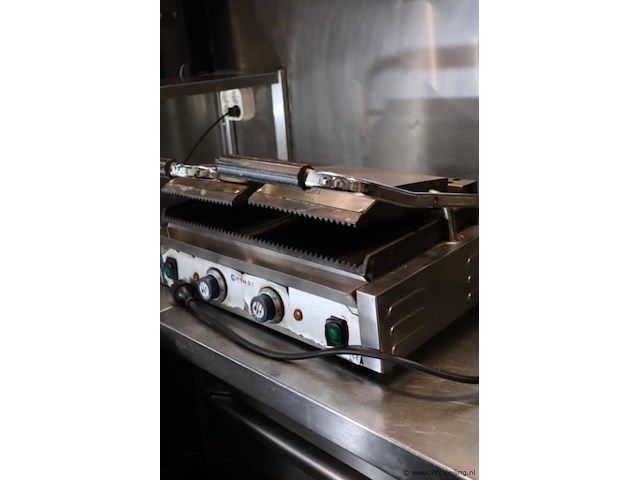 Hendi contact grill, dubbel - afbeelding 3 van  5